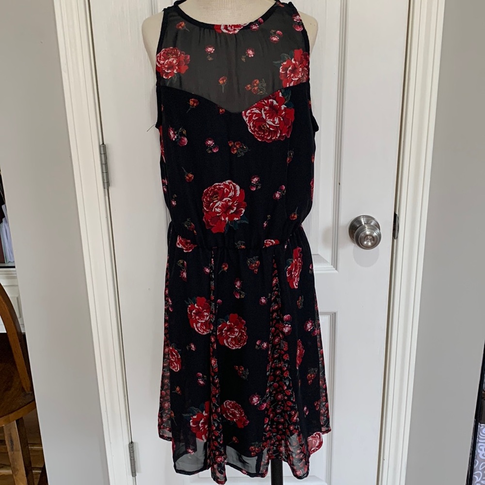 Floral sleeveless dress. Size XS
